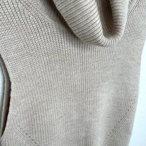 French Connection Sleeveless Turtleneck - Size XS - Oatmeal Knit